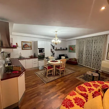 Apartman Kodra E Diellit Tirana